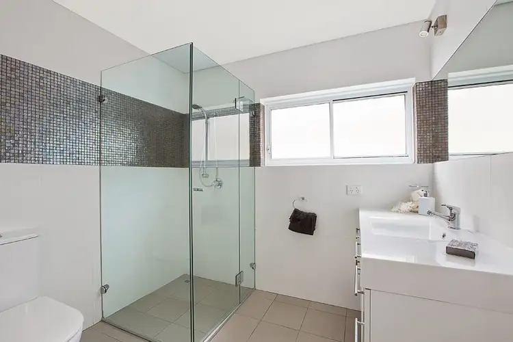 Fifth view of Homely unit listing, 8/37 East Esplanade, Manly NSW 2095