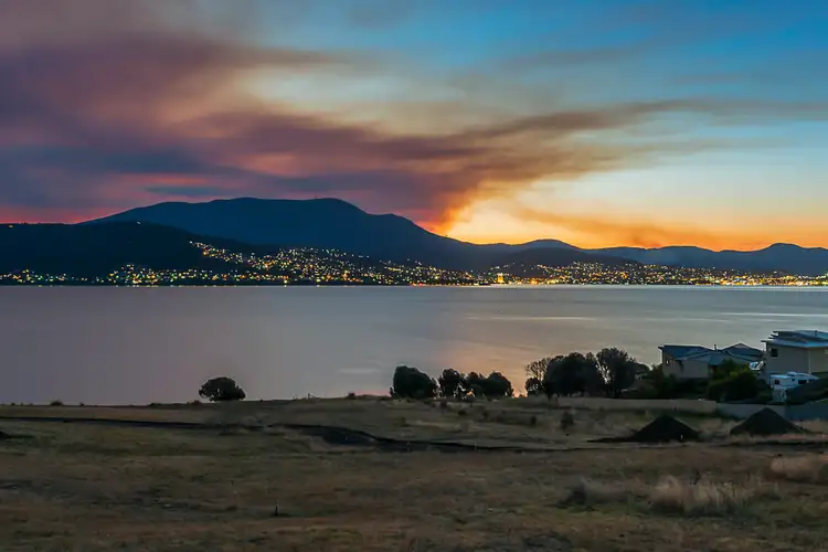 983 Oceana Drive, Tranmere TAS 7018