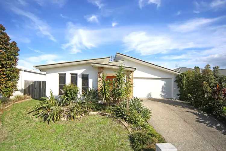 10 Stoneybrook Place