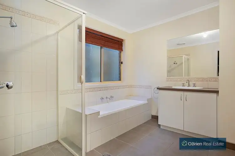 Sixth view of Homely unit listing, 3/67 Wakenshaw Crescent, Pakenham VIC 3810