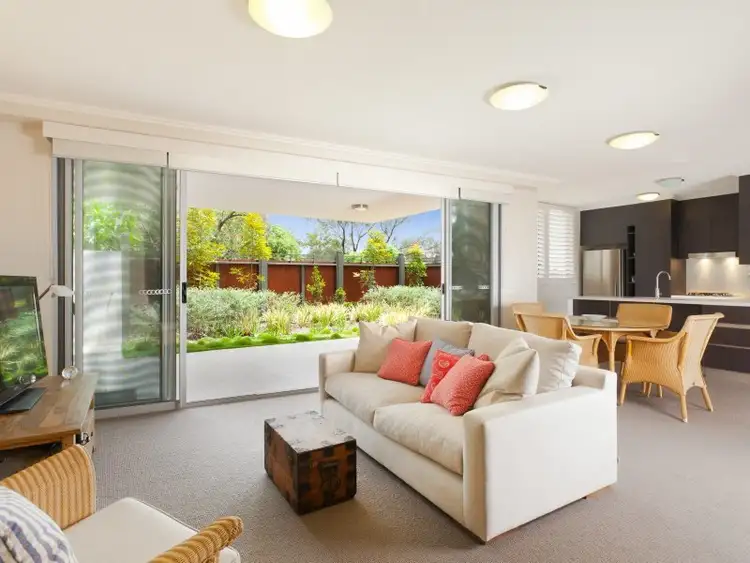 1/74 Dengate Lane, St Lucia QLD 4067