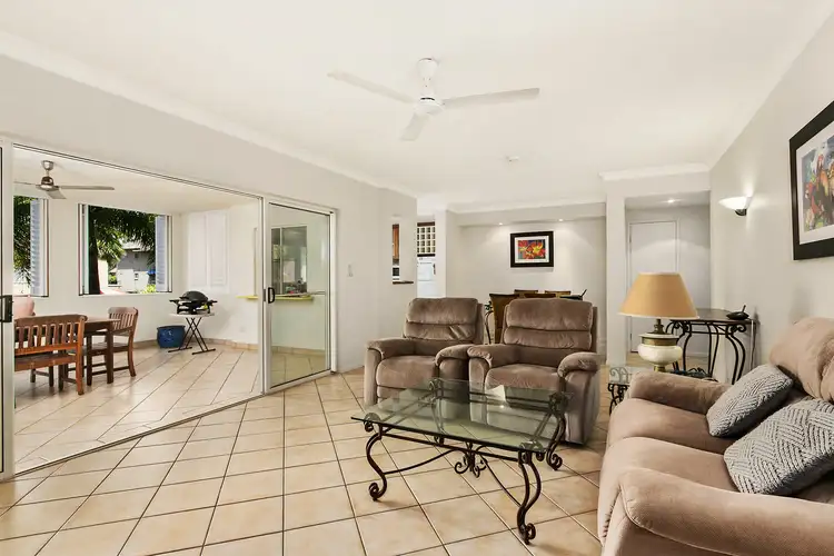 606/2 Greenslopes Street, Cairns North QLD 4870