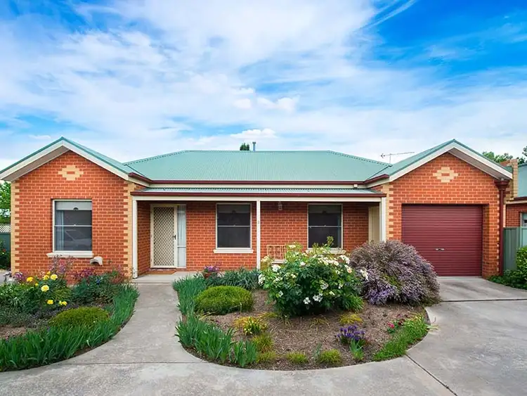 2/2 Doveton Street, Castlemaine VIC 3450