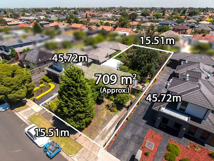 73 Hubert Avenue, Glenroy VIC 3046