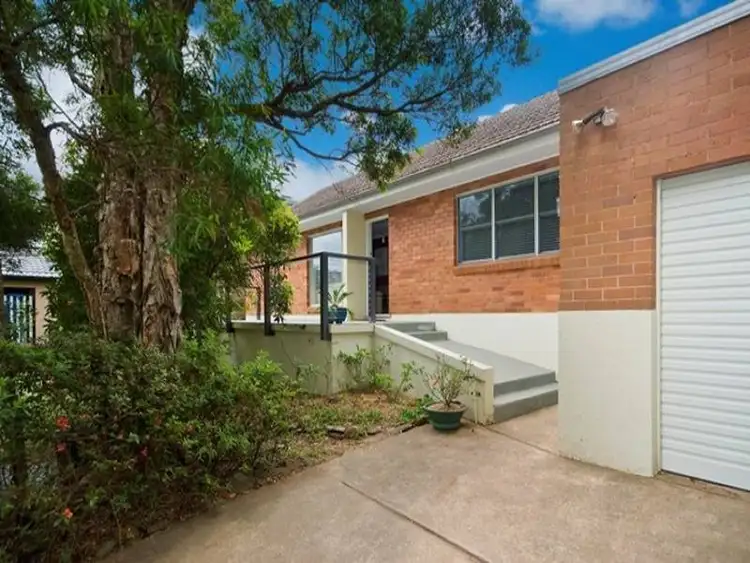 11 Carina Road, Turramurra NSW 2074