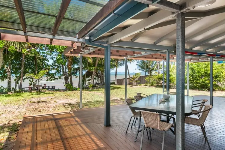 14 Hibiscus Lane, Holloways Beach QLD 4878
