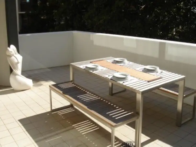 Second view of Homely apartment listing, 21/6 Greenknowe Avenue, Elizabeth Bay NSW 2011