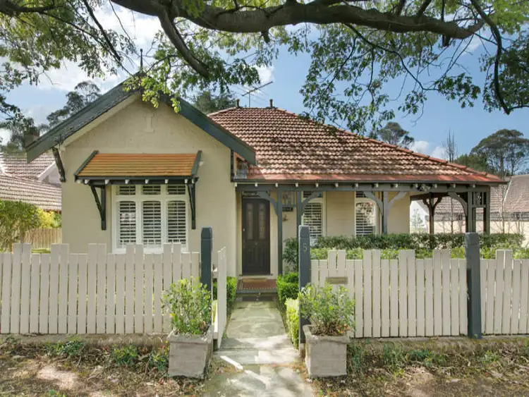 5 Hastings Road, Warrawee NSW 2074