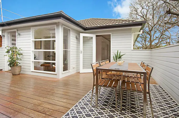 10 Ward Street, Bardon QLD 4065
