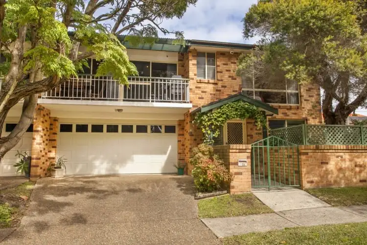 2A Seaview Street, Cronulla NSW 2230
