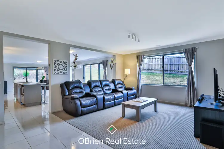 Fifth view of Homely house listing, 47 Summerhill Boulevard, Drouin VIC 3818