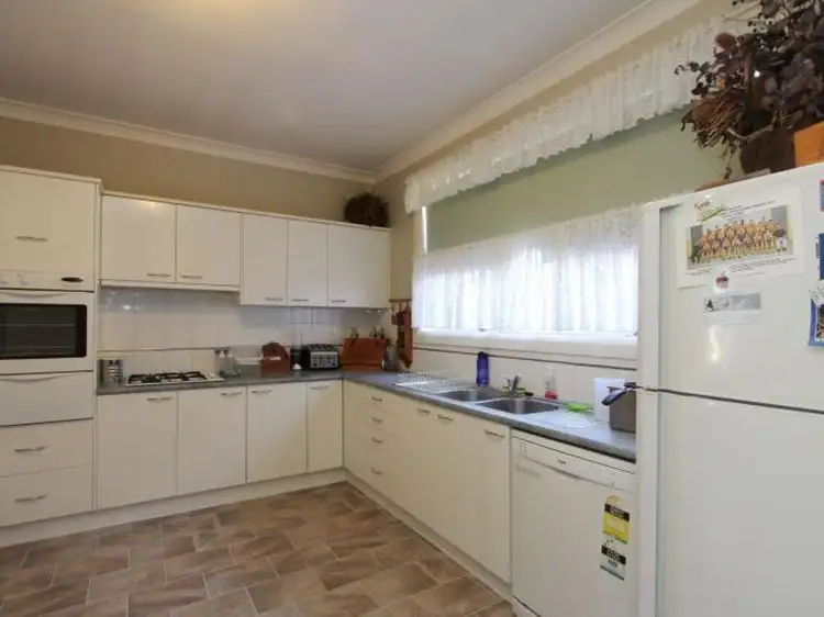 Fourth view of Homely house listing, 8 Arnheim Street, Goulburn NSW 2580