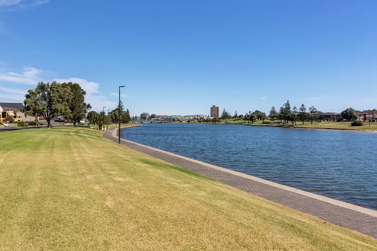 3A Rothesay Avenue, Glenelg North SA 5045