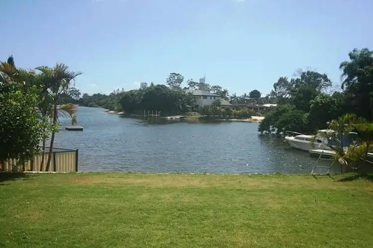 75 Rudd Court, Broadbeach Waters QLD 4218