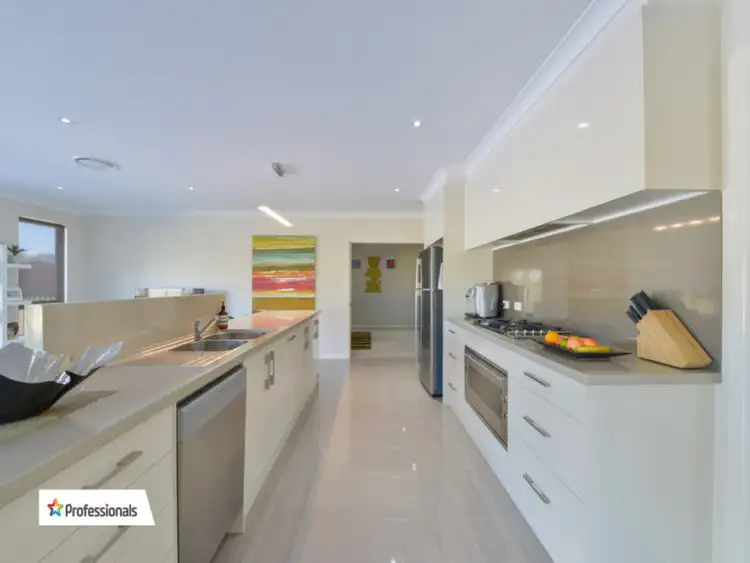 Third view of Homely house listing, 5 Sequoia Drive, Tamworth NSW 2340