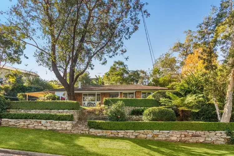 4 Olsson Close, Hornsby Heights NSW 2077
