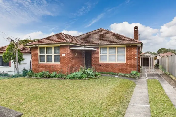 12 Sutcliffe Street, Kingsgrove NSW 2208