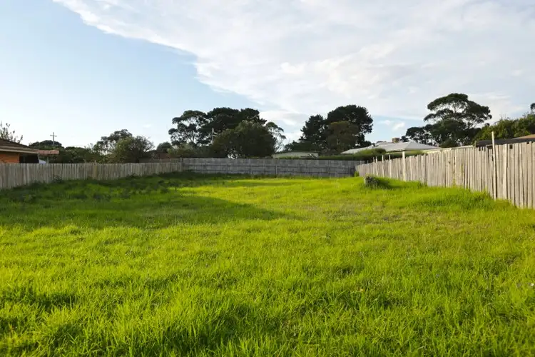 42 Kingfisher Avenue, Rosebud West VIC 3940