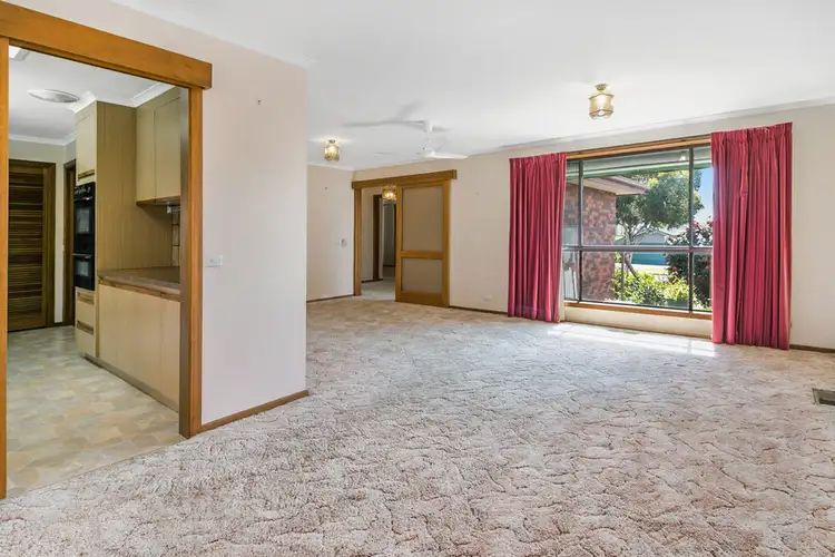 Third view of Homely house listing, 8 Burleigh Court, Frankston VIC 3199