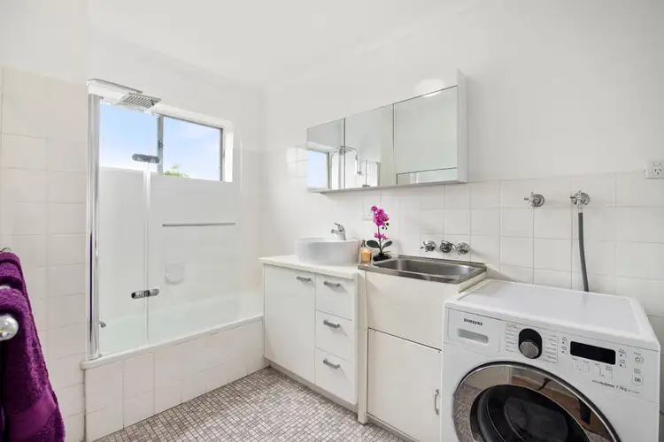 Fourth view of Homely unit listing, 6/19 Agnes Street, Morningside QLD 4170
