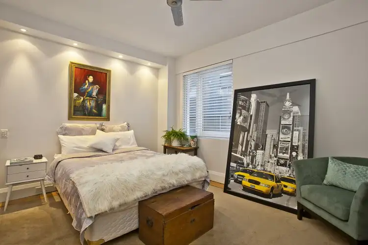 Third view of Homely apartment listing, 1/2 Greenknowe Avenue, Elizabeth Bay NSW 2011