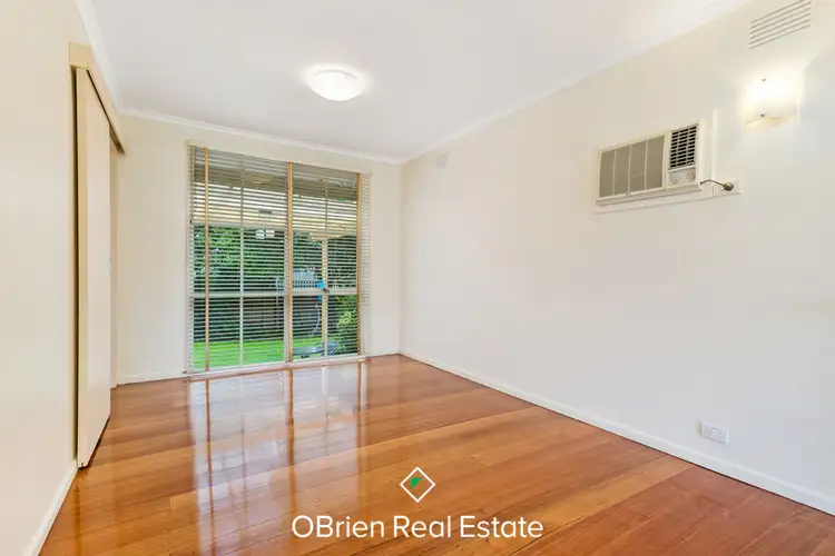 Fifth view of Homely house listing, 4 Flynn Court, Frankston VIC 3199