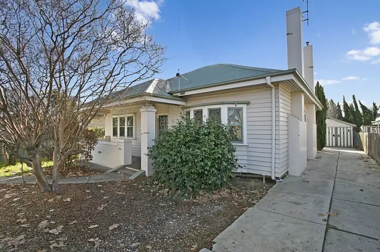 3 Townsend Street, Kennington VIC 3550