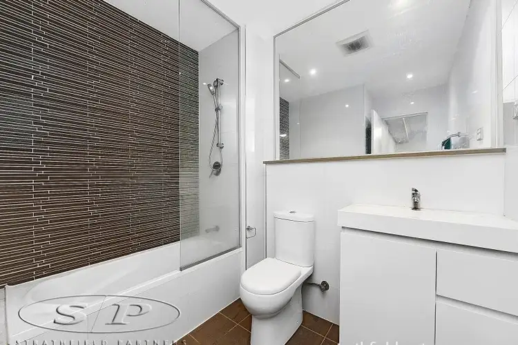 Fourth view of Homely apartment listing, 305/81-86 Courallie Avenue, Homebush West NSW 2140