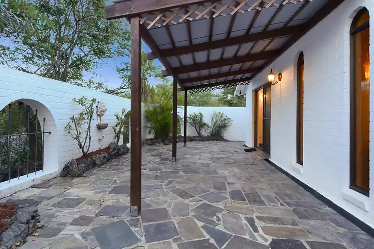 2 Kinbrace Street, Ferny Grove QLD 4055