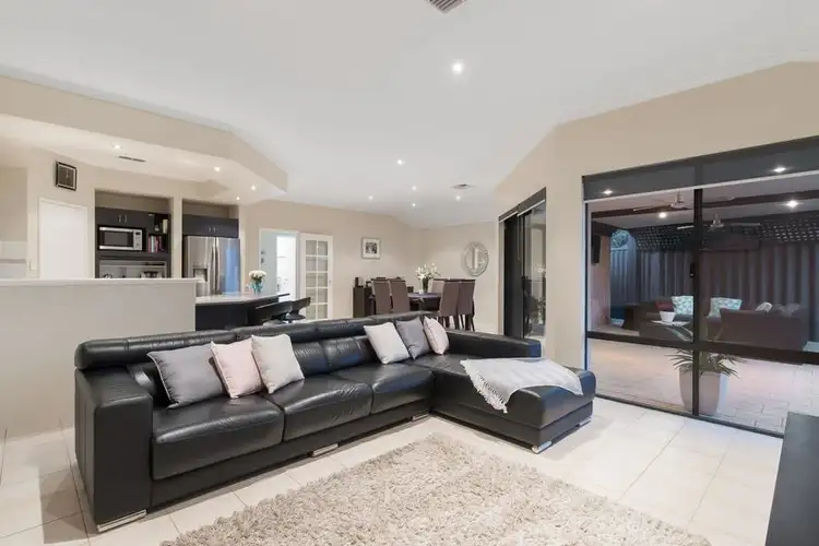 9A Latham Street, Alfred Cove WA 6154