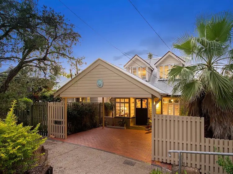 21 Ruskin Street, Taringa QLD 4068