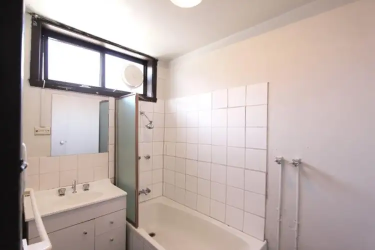 Sixth view of Homely apartment listing, 3/16 Forrest Street, Sunshine VIC 3020