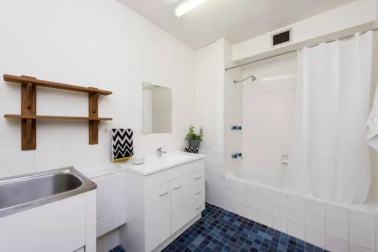 Fifth view of Homely unit listing, Level 1/2/92 Bovelles Street, Camp Hill QLD 4152