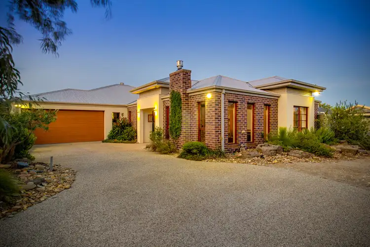 11 Cedarwood Court, Tarneit VIC 3029