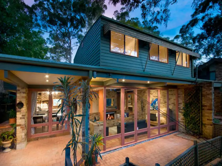 128 Campbell Drive, Wahroonga NSW 2076