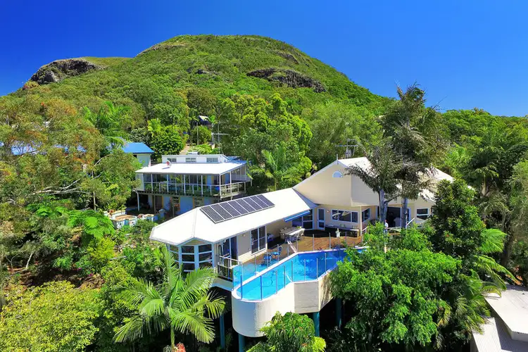 3 Arlington Court, Mount Coolum QLD 4573