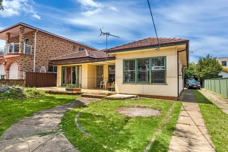 15 Bristol Road, Hurstville NSW 2220