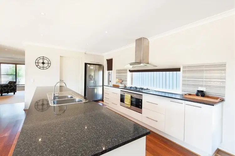 Second view of Homely house listing, 8 Mulberry Court, Albury NSW 2640