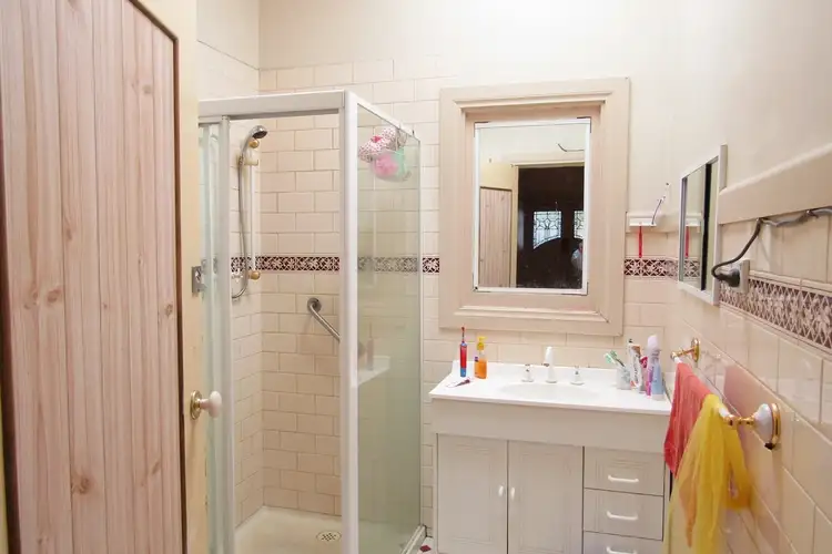 Fifth view of Homely unit listing, 1/4 Kenilworth Street, Reservoir VIC 3073