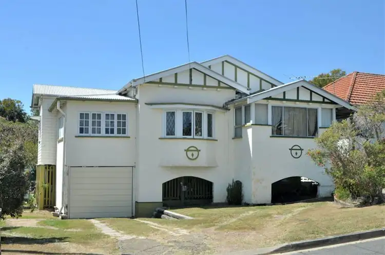 14 Carroll Crescent, Grange QLD 4051