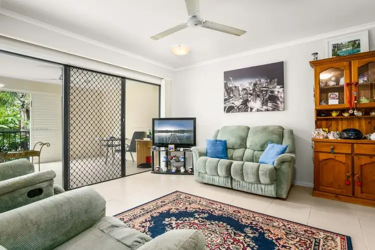 1/335 Lake Street, Cairns North QLD 4870