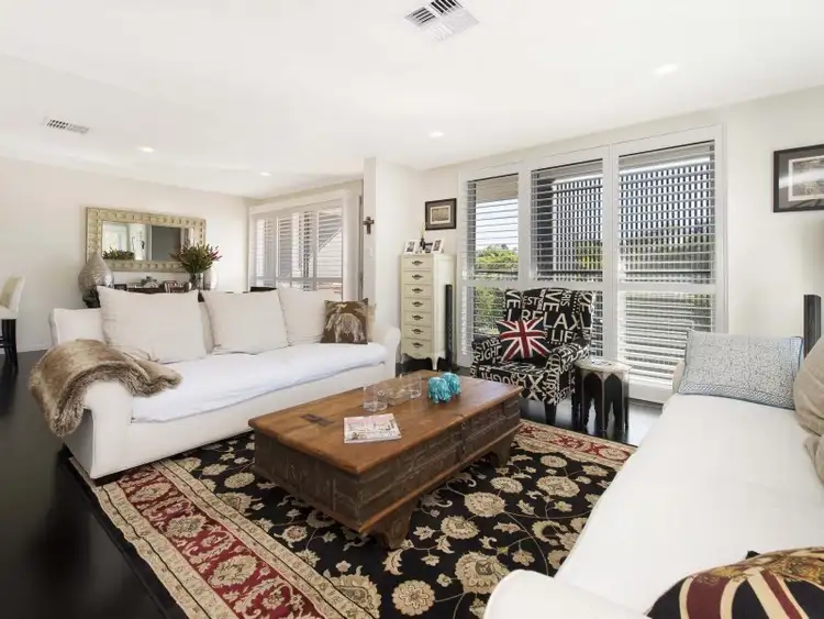 8 Redcar Street, Bulimba QLD 4171