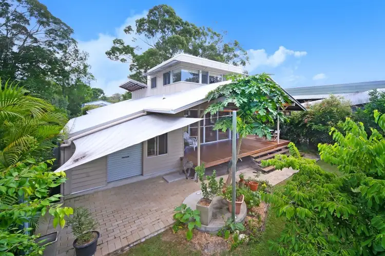 16 Urangan Street, Boreen Point QLD 4565