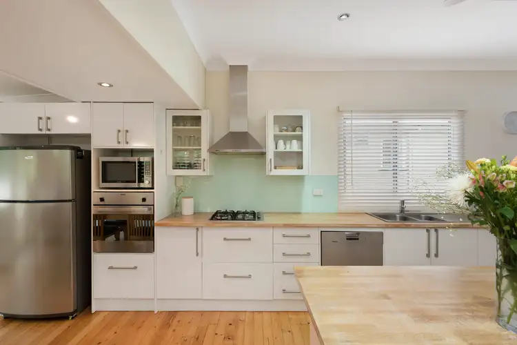 68 Mar Street, Holland Park QLD 4121