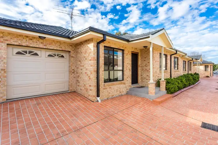 2/146 Picnic Point Road, Picnic Point NSW 2213