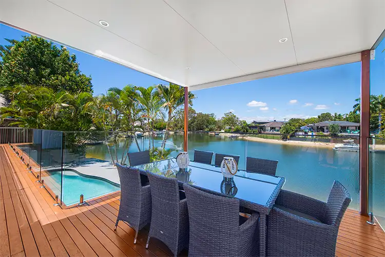 7 Lakeside Avenue, Broadbeach Waters QLD 4218