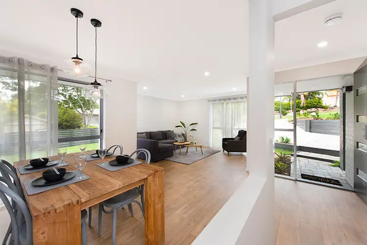 Sixth view of Homely house listing, 2 Allamanda Court, Sinnamon Park QLD 4073