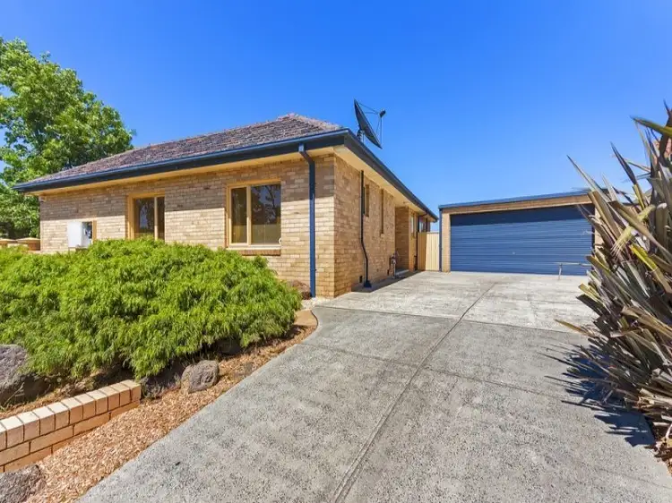 Second view of Homely house listing, 3 Ebony Drive, Bundoora VIC 3083
