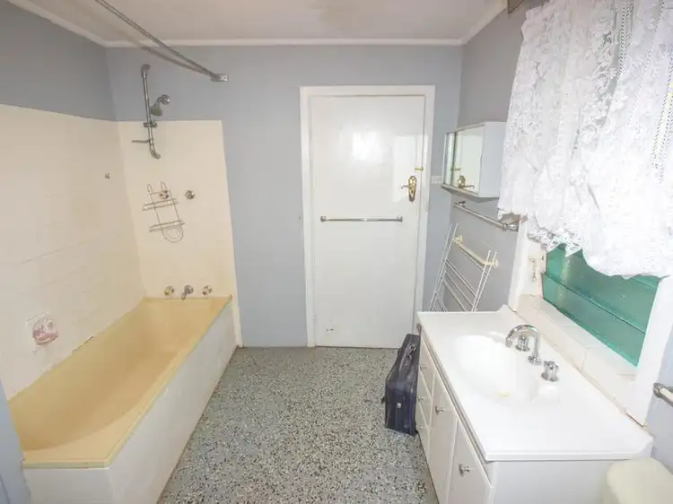 Seventh view of Homely house listing, 114 Yapunyah Street, Barellan NSW 2665