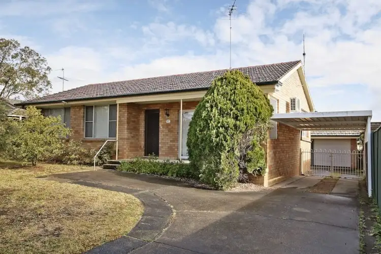 1 Starr Close, Camden South NSW 2570